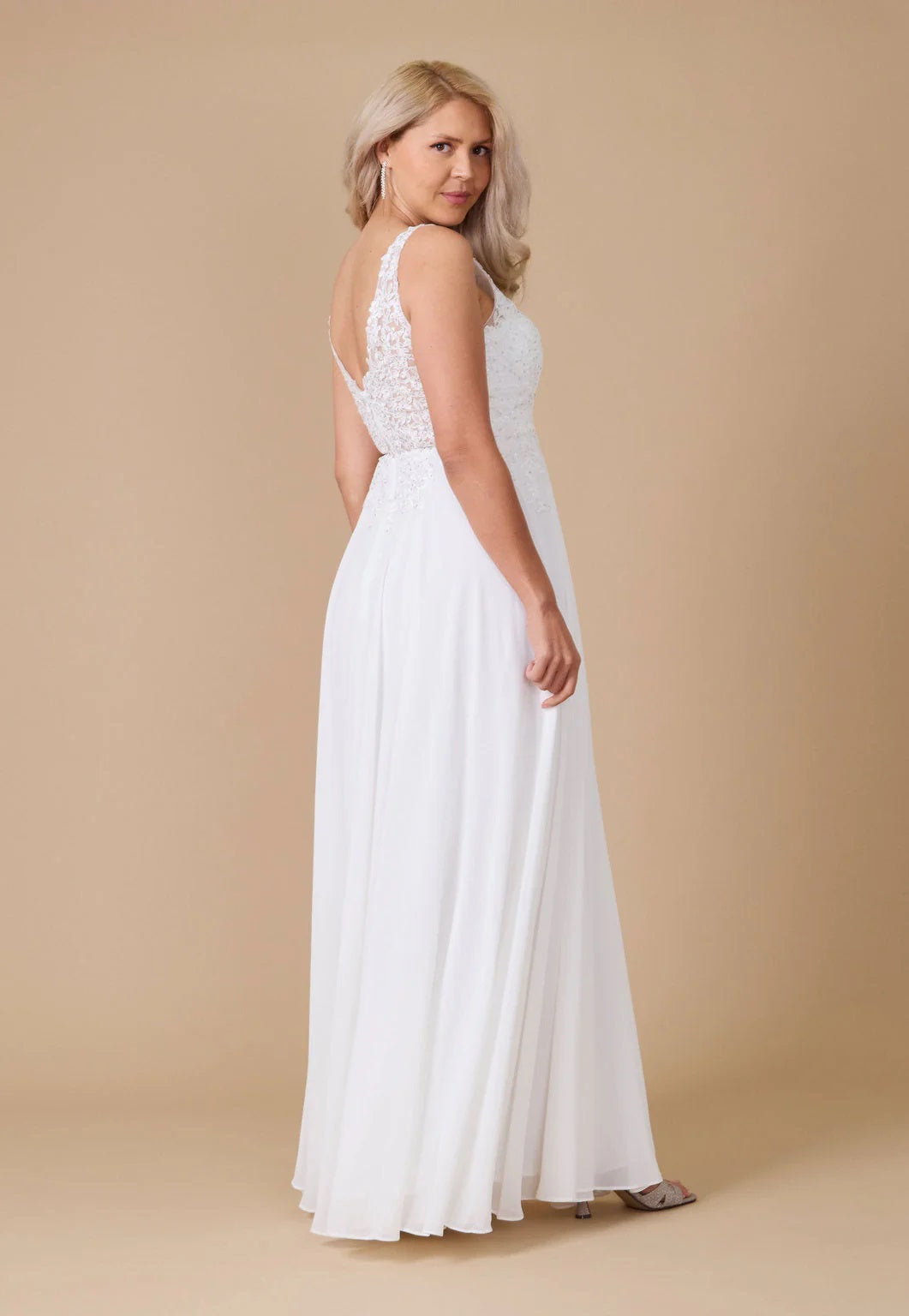 71894 ivory chiffon v neck wedding gown