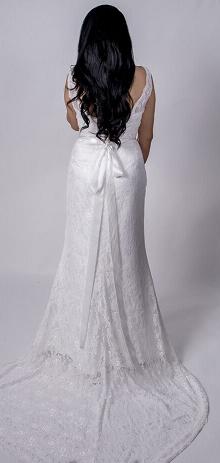 915 V neck, off white, lace fit and flare with optional satin belt