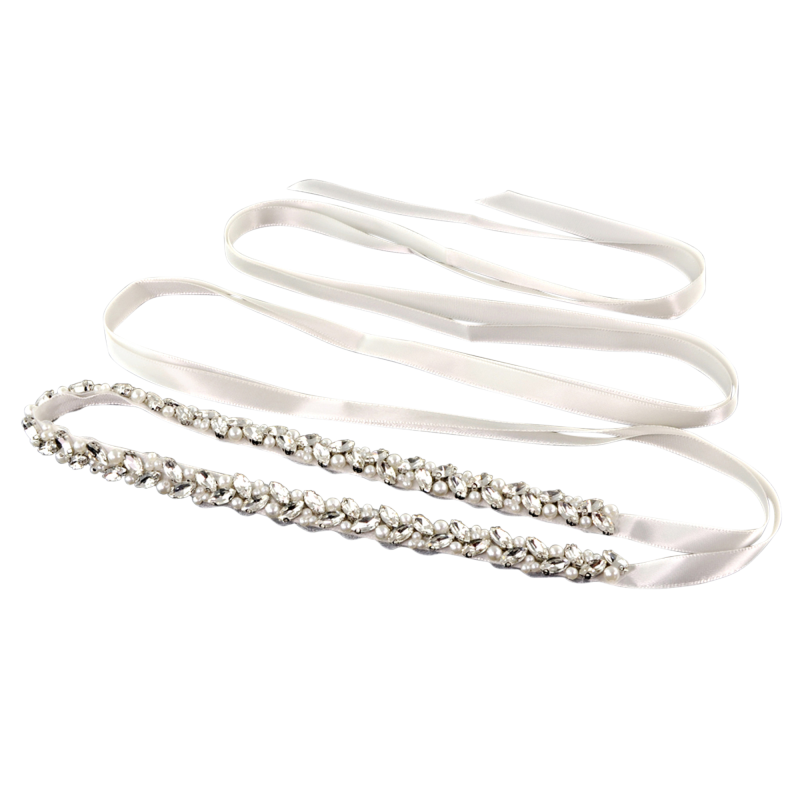 BBB20 Belt made of ivory satin ribbon with diamante and pearls.