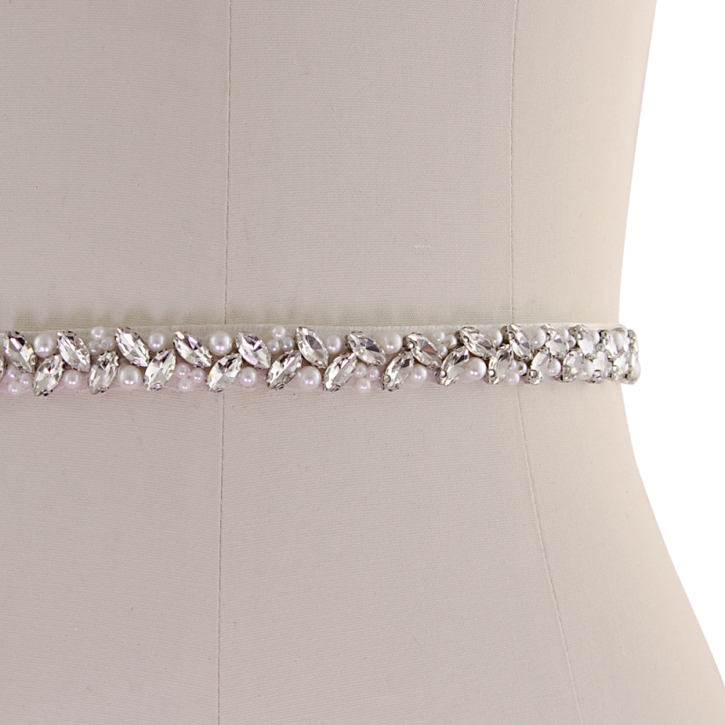 BBB20 Belt made of ivory satin ribbon with diamante and pearls.