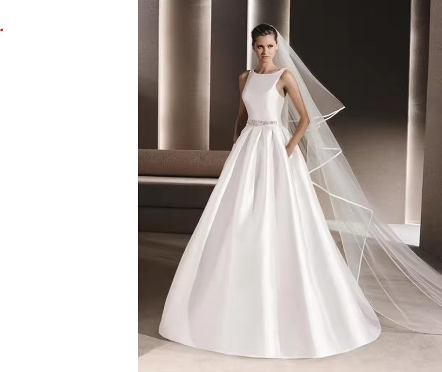 BBV17 double layer Cathedral veil with satin trim. 3m