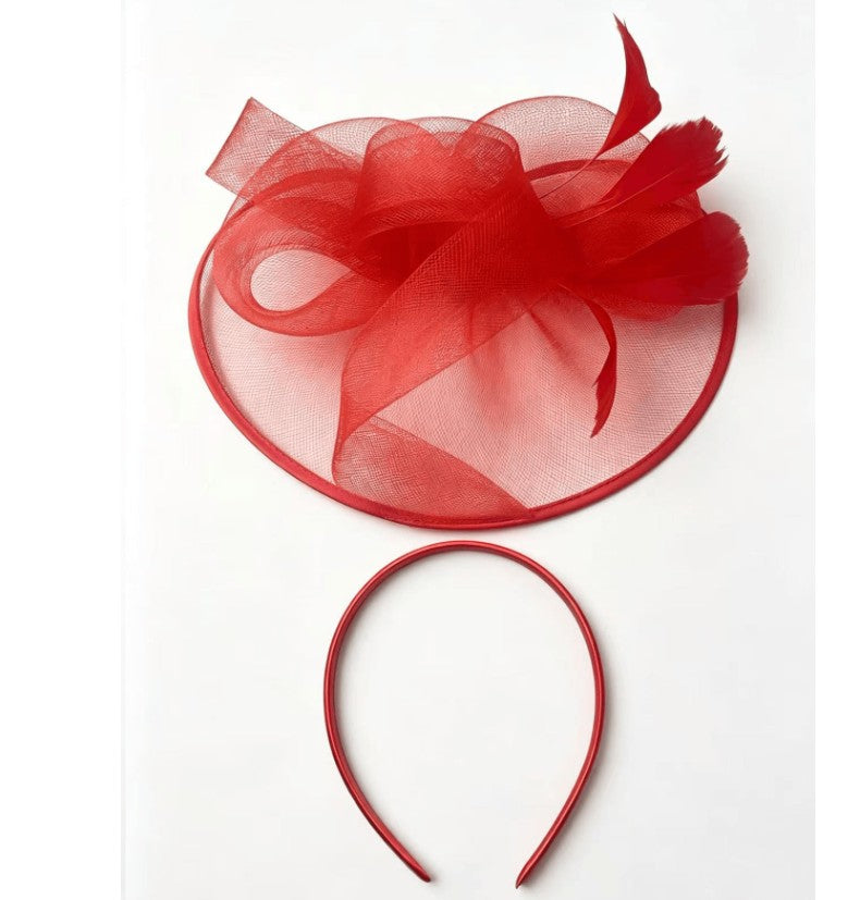 FAC10120R Classic, red tulle fascinator with feathers