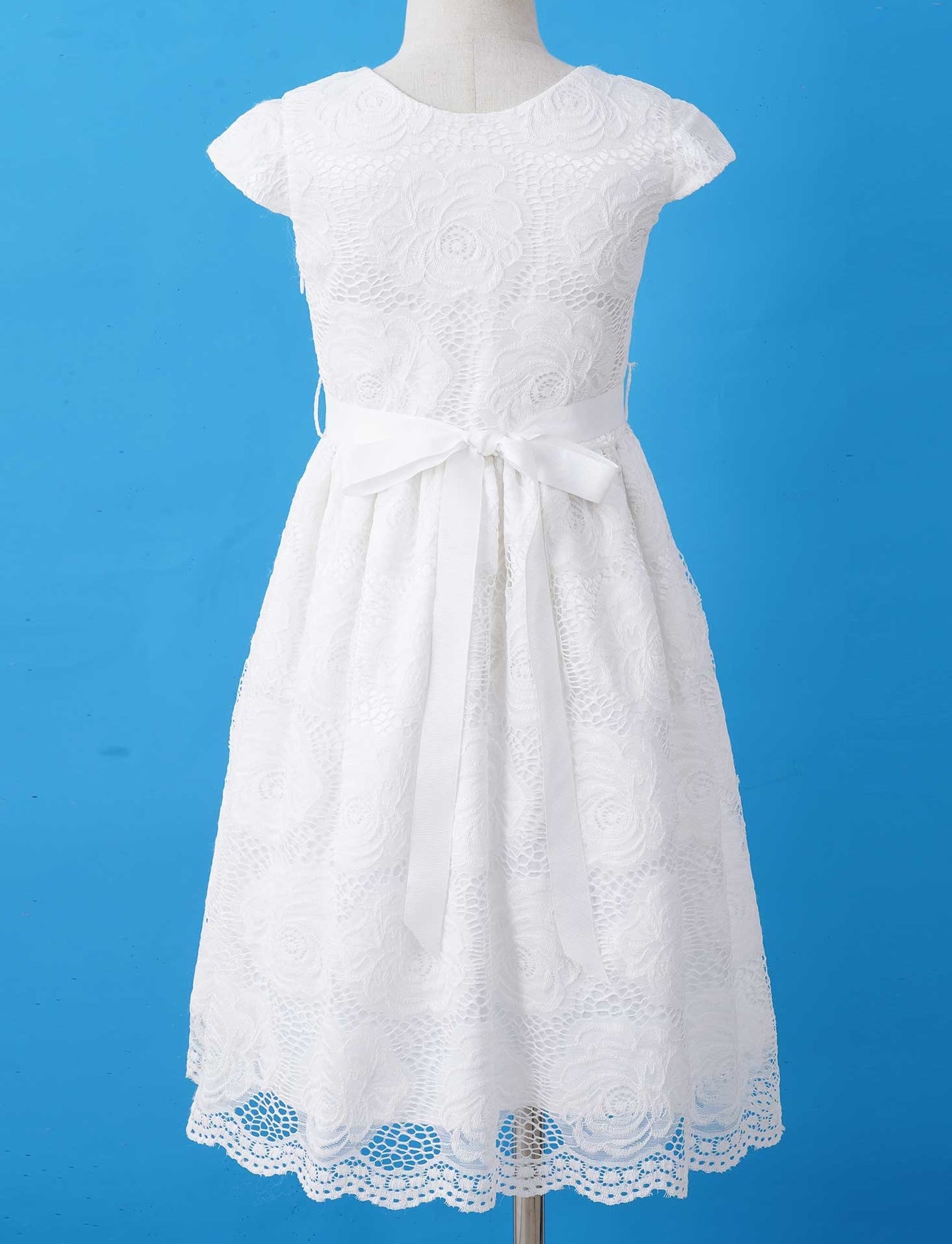 G20271 Off white lace bodice and skirt.