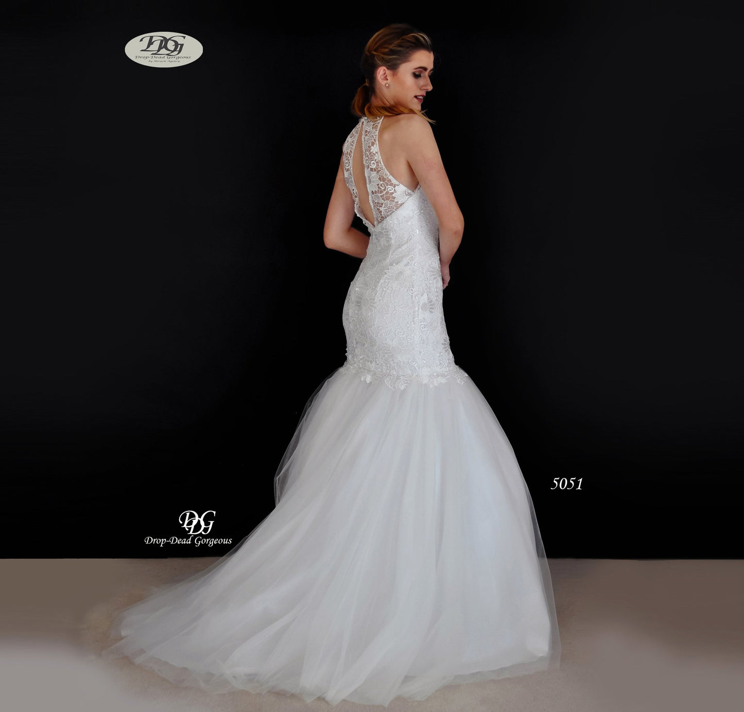 70803 / 5051. Lace and beaded mermaid with full tulle skirt.