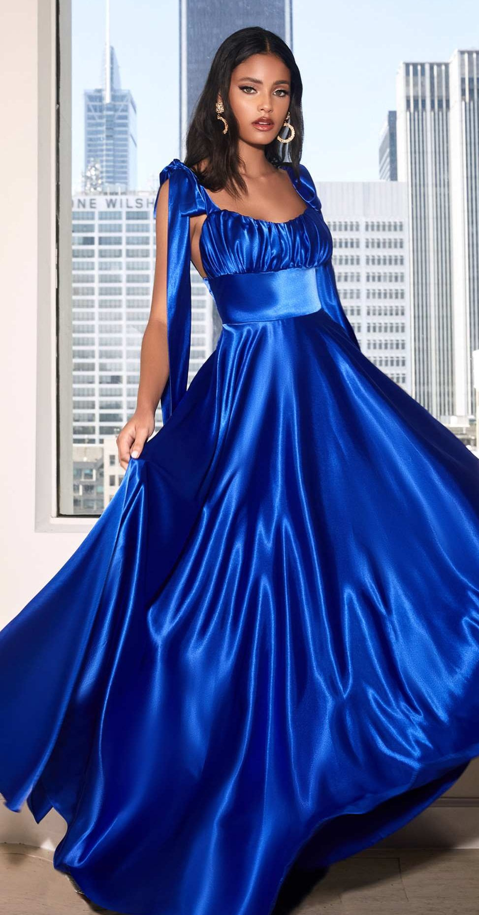 10899R Royal. A-line. Soft satin. Rouched bodice.