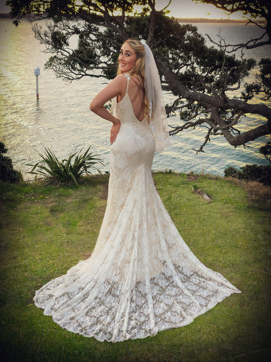 70825 Champagne lace and satin mermaid with pearl detail