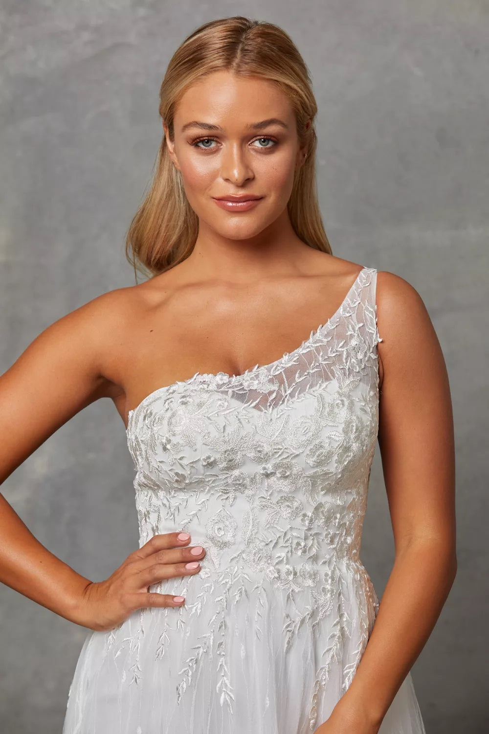 71451 One shoulder lace bodice with a line soft tulle skirt