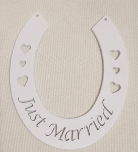 BBHS30 White, light, elegant wooden bridal horseshoe 15 x 18cm.