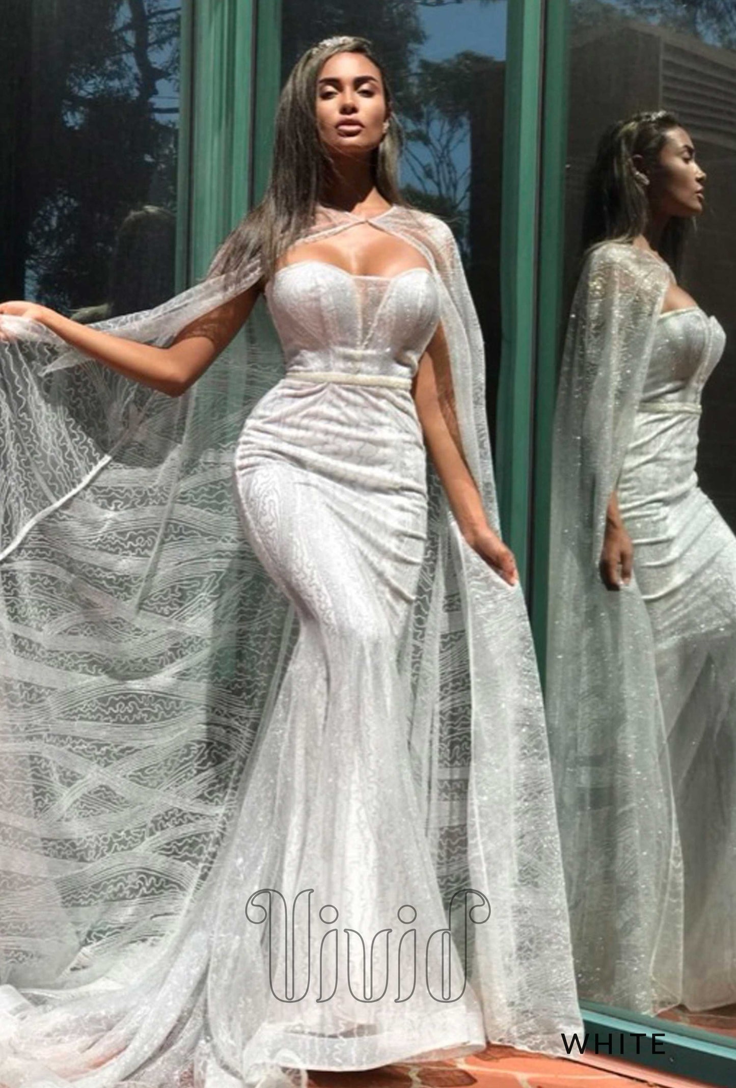 JX034 Jadore modern strapless, white and silver. size 8