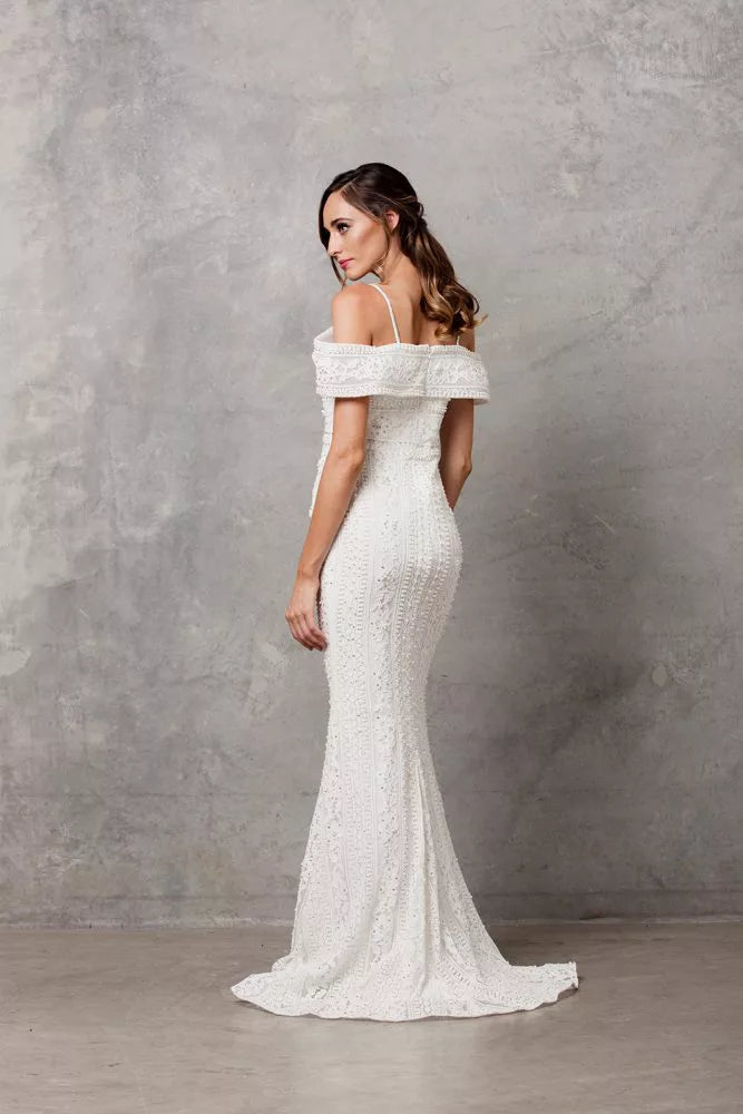 71308 - Bohemian off shoulder. Corded aztec lace