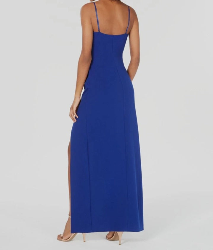 11495 Royal crepe, fitted, split