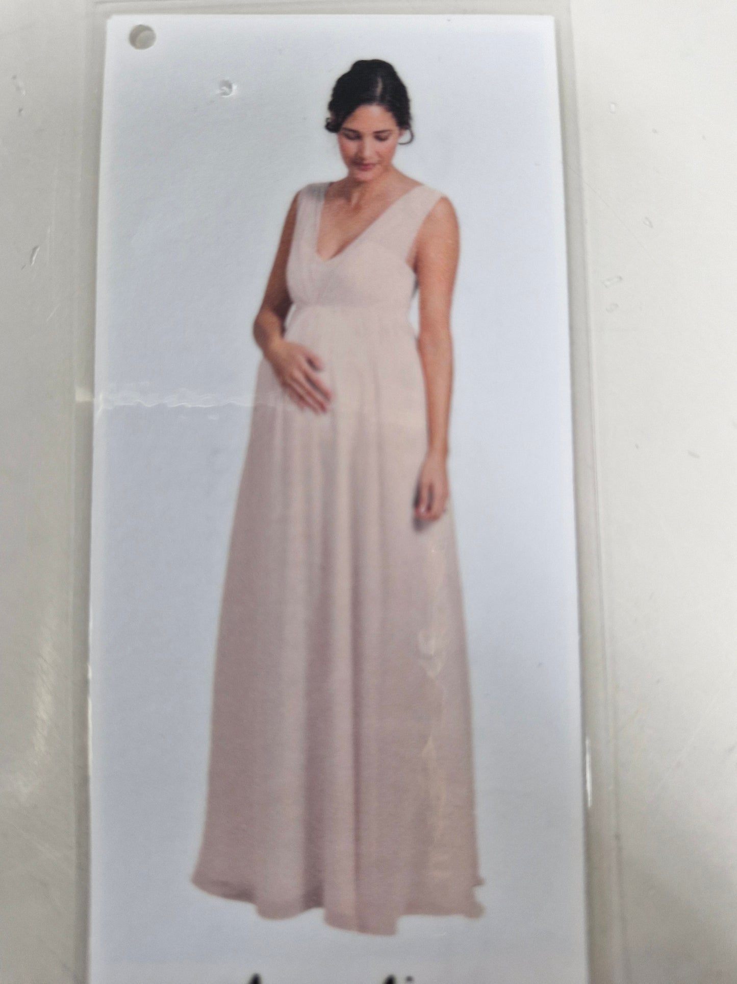 11514 Green floral, square neck, split. HIRE