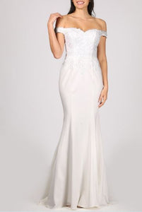 71700 Sweetheart neckline. Fit and flare crepe blend. Detailed bodice