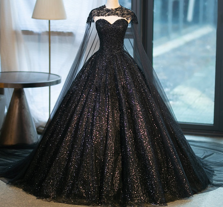 71766 stunning black alternative bridal gown. A real show stopper! siz ...