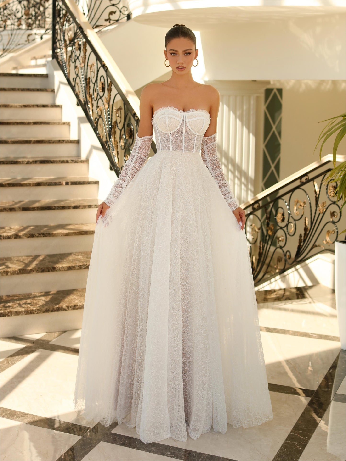 72005 . Strapless, corset, A line.  RRP $825.  Our PRICE $495