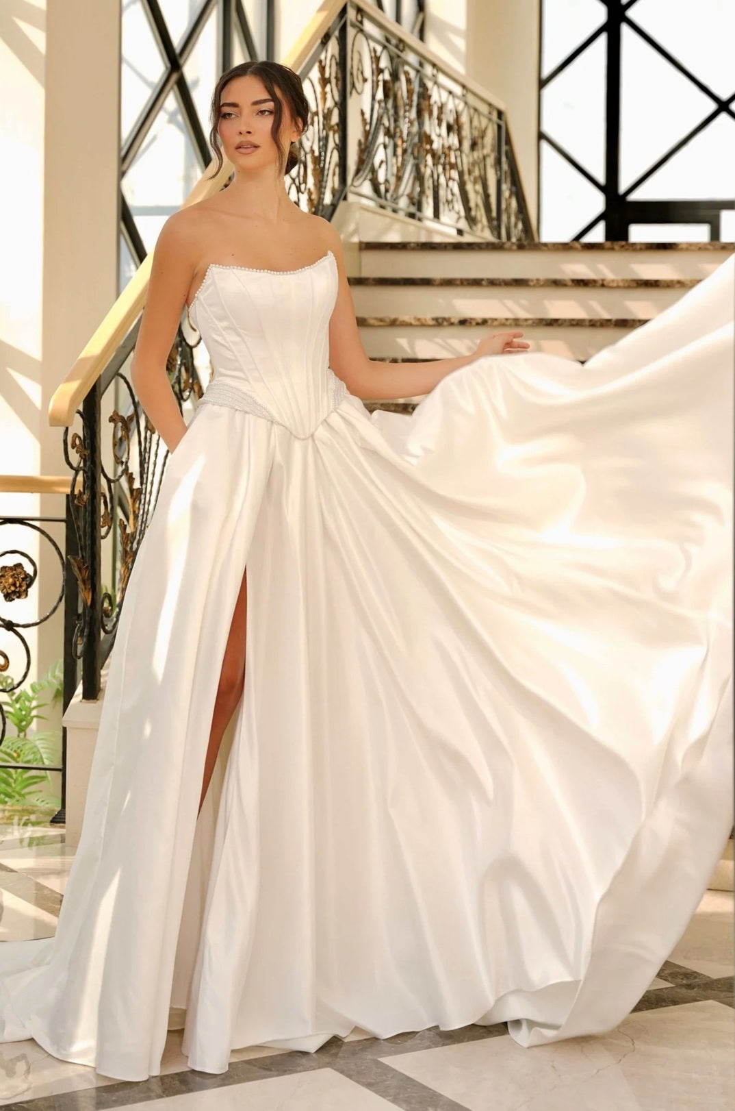 72035. Princess corset. Pearls RRP $1500. Our price $995