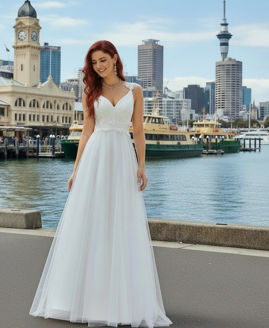 72080  Sweetheart neck line with lace bodice.
