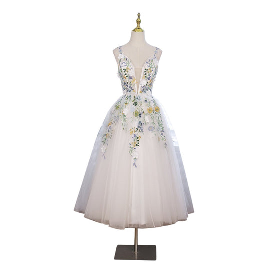 72160- Beautiful floral midi. Ideal for informal wedding gown