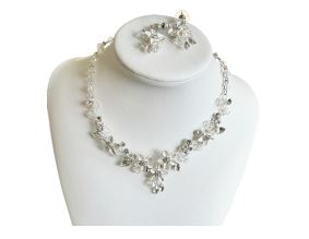 7520 Cubic Zirconia Collection. Flower necklace set