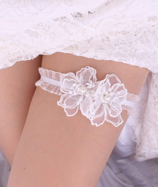 BBG22 Light ivory organza bridal garter with flower and pearl centre