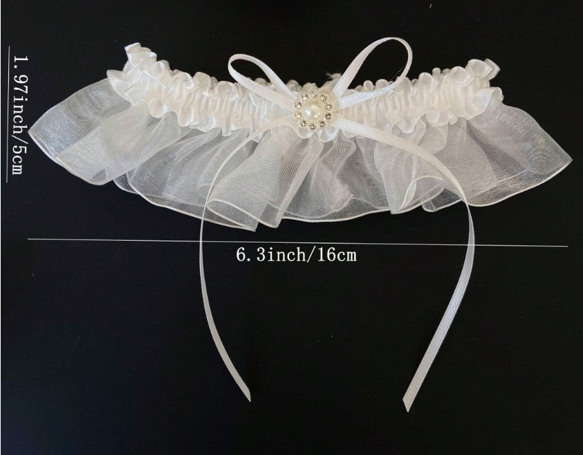 BBG23 Light ivory organza bridal garter with diamante and pearl flower