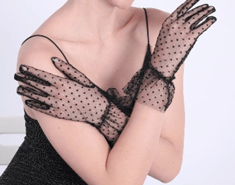 BBGV27. Black spotted tulle delicate wrist length gloves