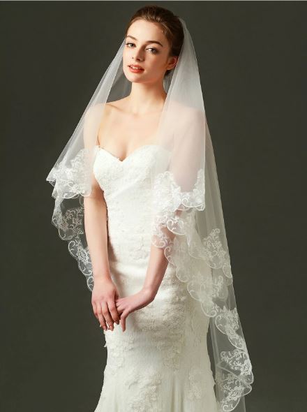 BBV85 2 layer fingertip veil with pretty lace edge