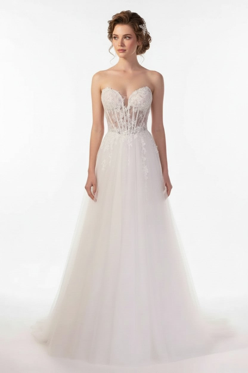 72135 Strapless. Stunning 3d detail. Detachable of shoulder