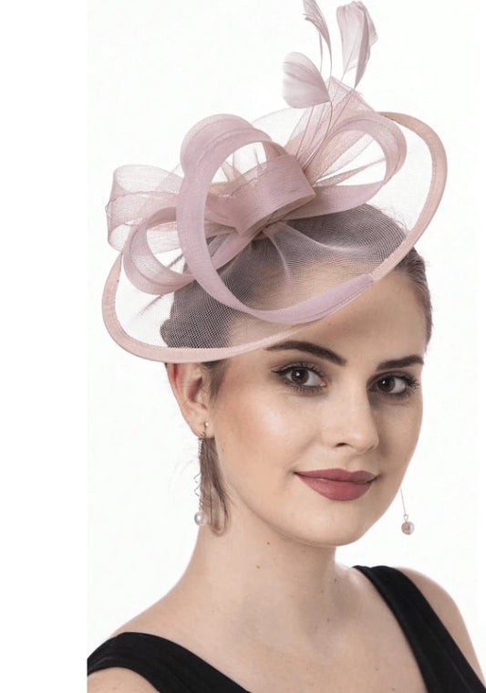 FAC1007BL Classic, blush fascinator with central flower and feathers.