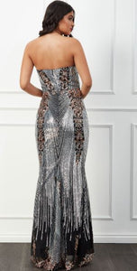 10201 Designer gown. Stunning strapless sequin evening gown size 10