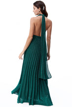 10698. GODDESS designer gown. Emerald green lurex.