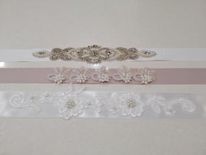 BBB1 Belt made of slightly off white semi textured ribbon with 28cm beaded detail