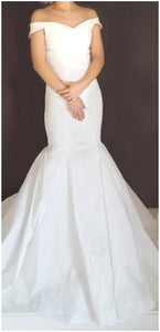 70095 Size 6 stretch tafetta off shoulder modern wedding dress.