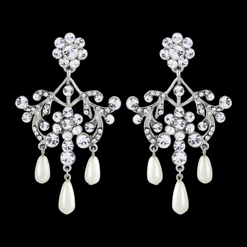 7406  Precious pearl earrings in a vintage inspired design.