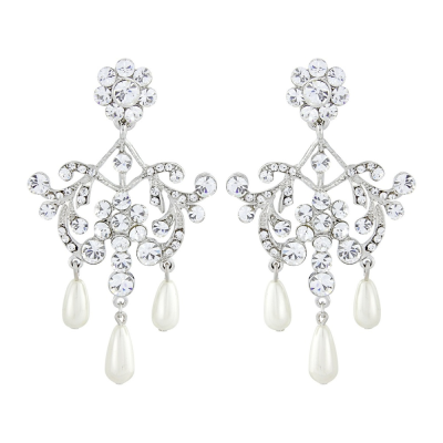 7406  Precious pearl earrings in a vintage inspired design.