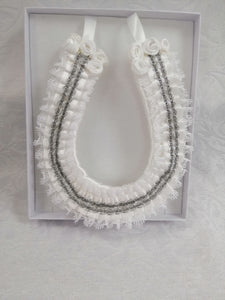 BBHS18 white and silver bridal horse shoe with embellishments