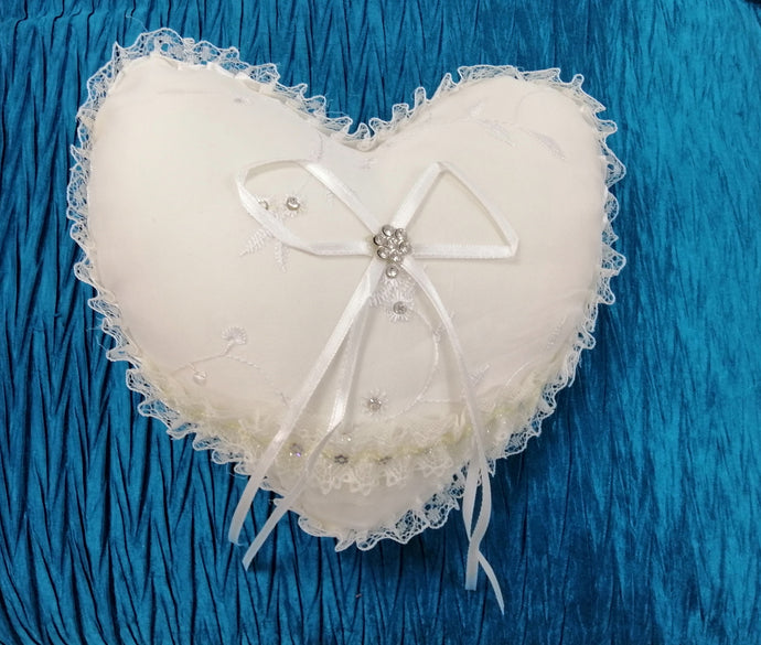 BBRP5  Soft ivory cotton with lace edge. Heart shaped, wedding ring pillow/ carrier