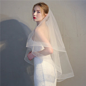 BBV30 double layer fingertip veil with horsehair trim