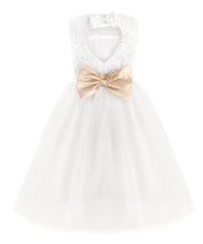 G20201. Off white lace and tulle flower girl, communion, party dress. Age 8