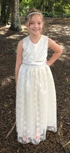G20213. Ivory lace. Flower girl, communion, party dress age 10