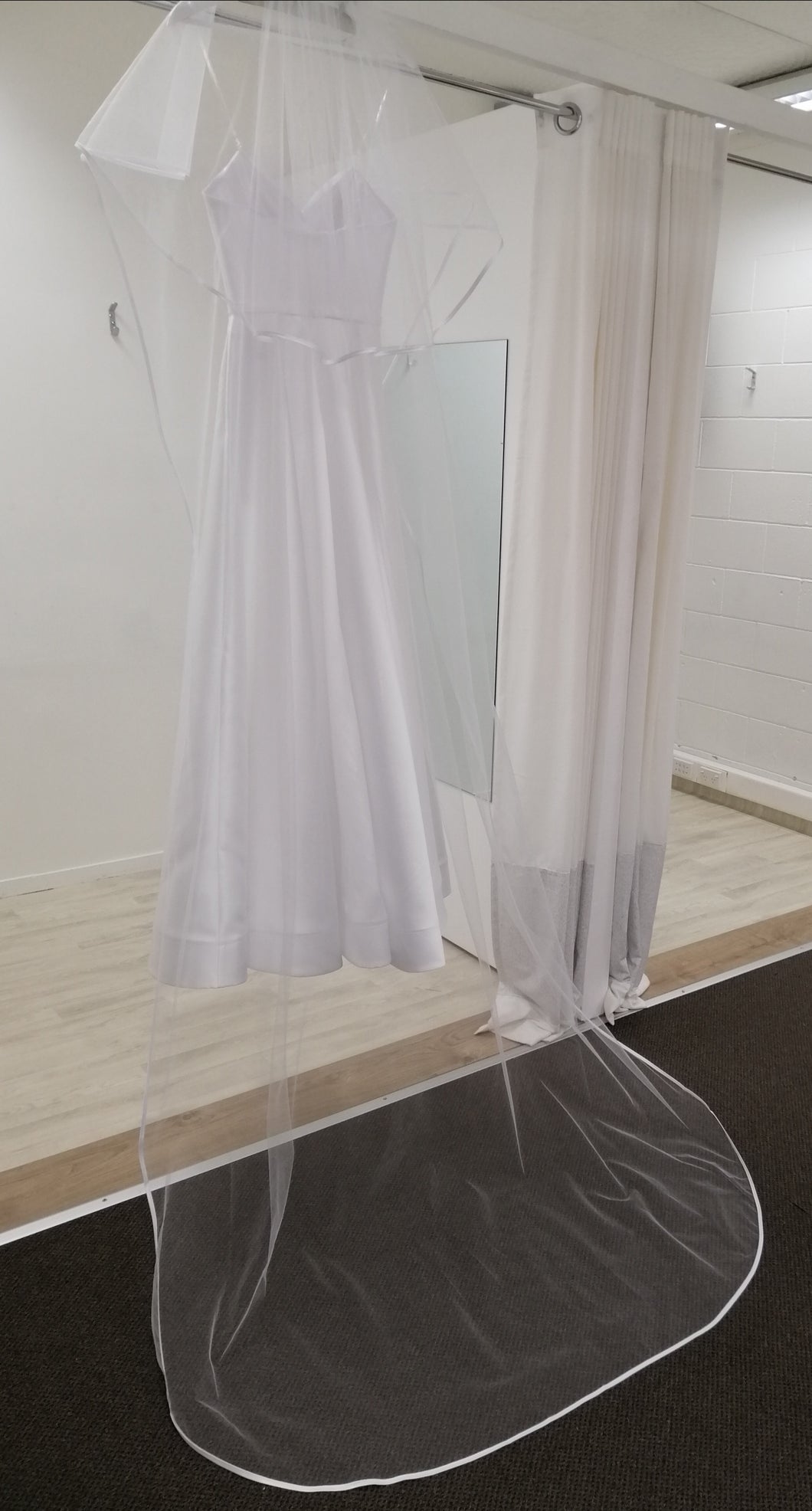 BBV17 double layer Cathedral veil with satin trim. 3m.