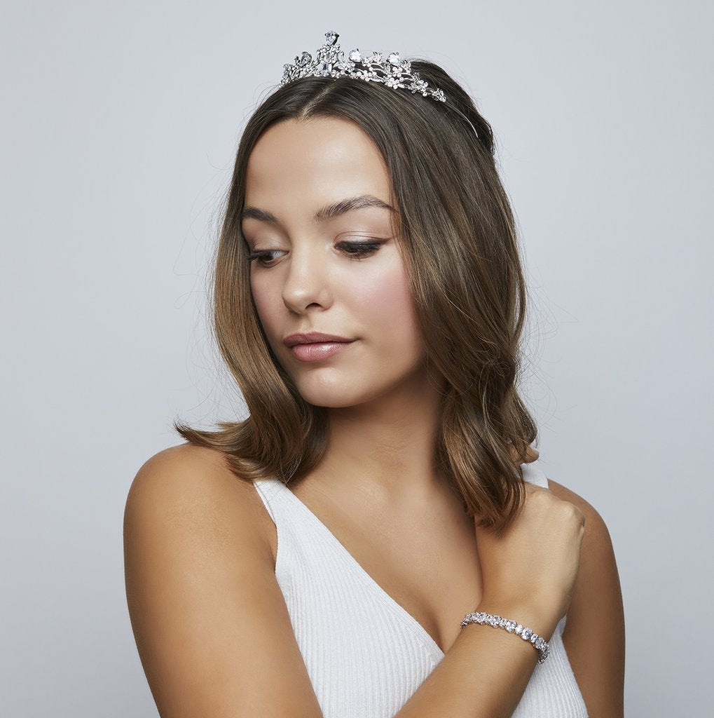 7337 Silver 'Serena' Tiara with simulated diamonds